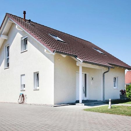 Ferienhaus Adler In Міров Екстер'єр фото