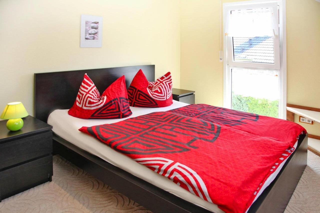 Ferienhaus Adler In Міров Екстер'єр фото