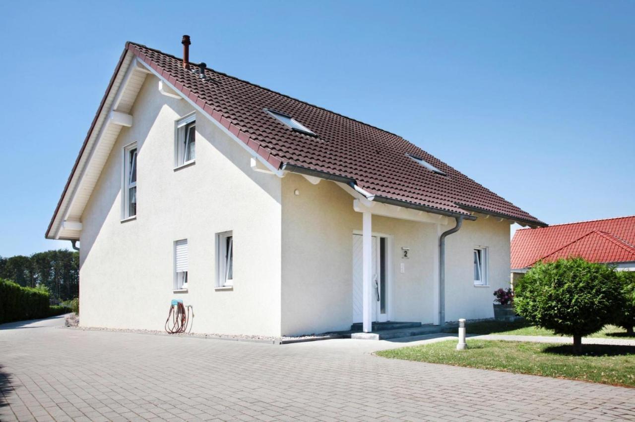 Ferienhaus Adler In Міров Екстер'єр фото
